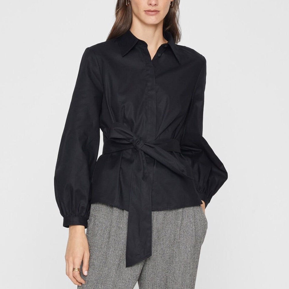 Fitted Balloon Sleeve Top - New With Tags - NEVER WORN - Black